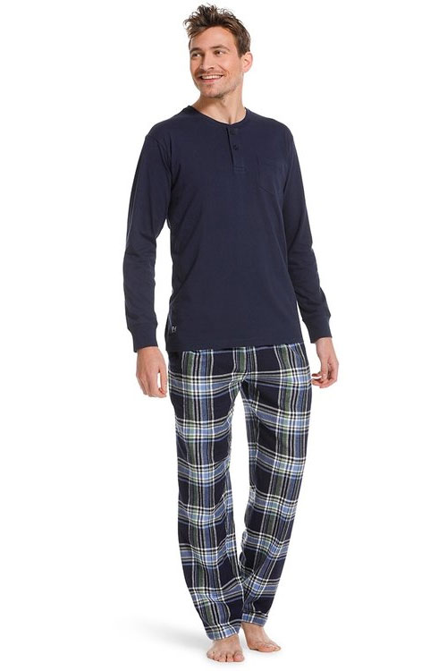 Pastunette-pyjama-blauw-23222-620-model