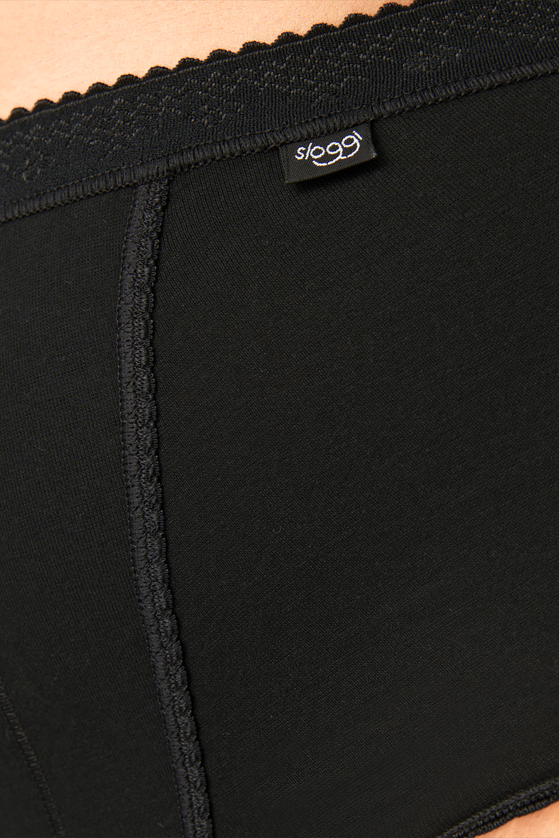 Sloggi Control Maxi slip zwart