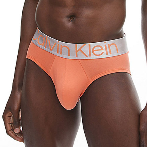 Calvin-Klein-3pack-Slips-model
