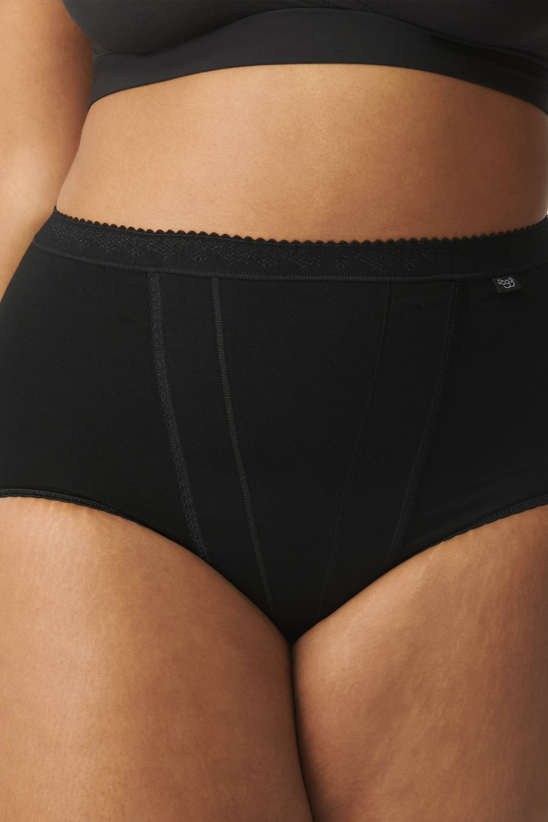 Sloggi Control Maxi slip zwart